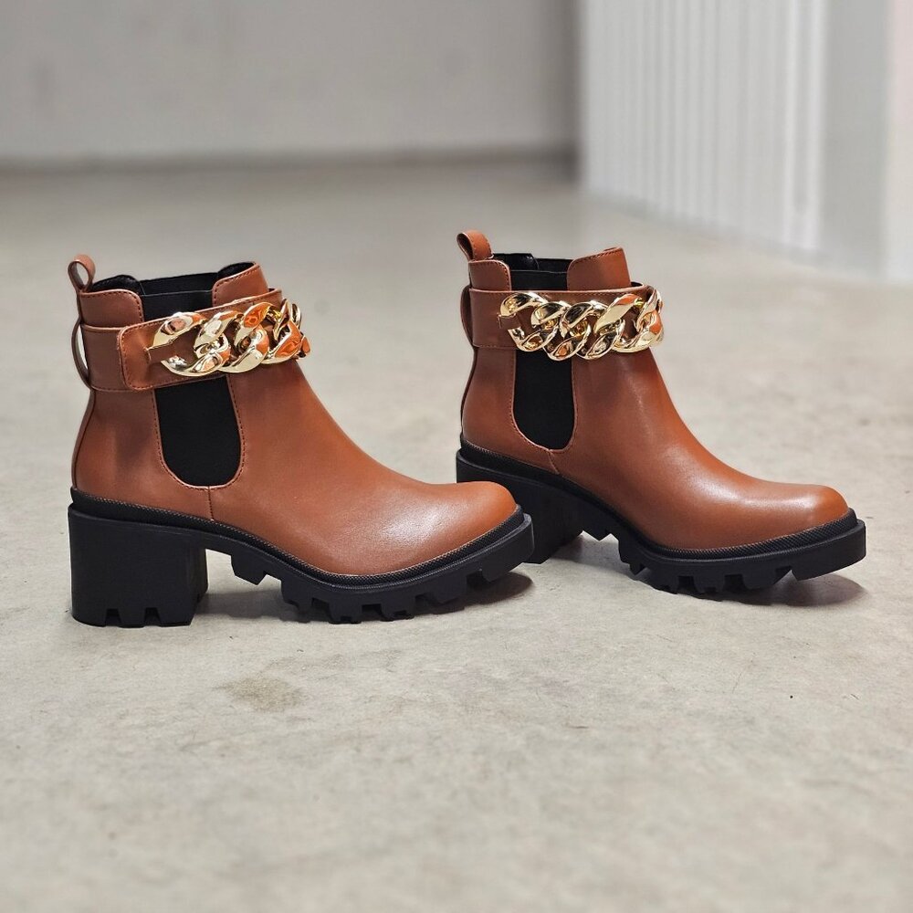Chunky Heel Tan Ankle Boots With Gold Chain Detail Pull Tabs & Elastic Panels Fo